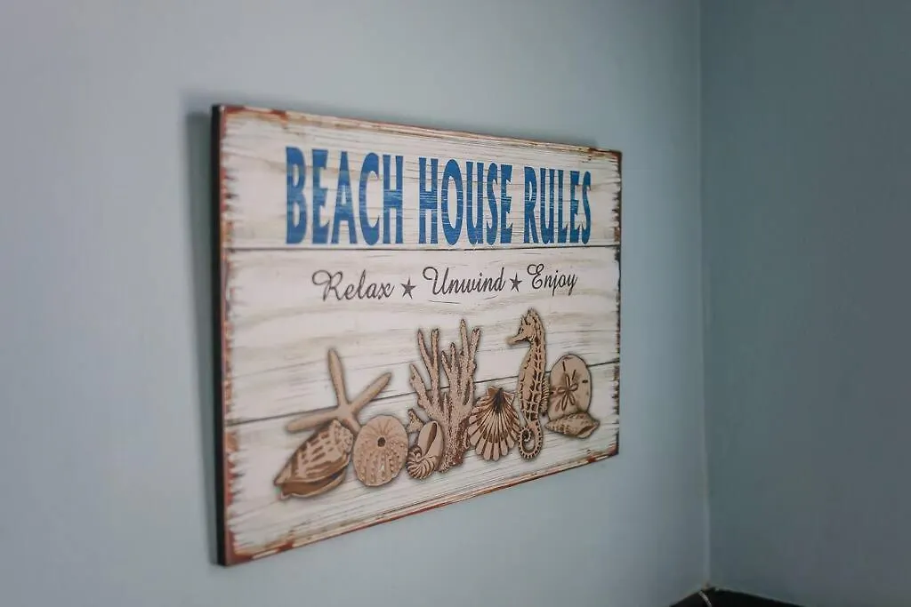 Coastal Getaway At Ocean View Beach Norfolk Villa