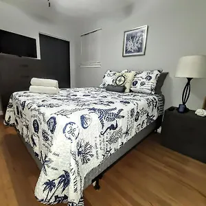  Holiday home Fantastic 3br Close To Botanical Gardens And Airport